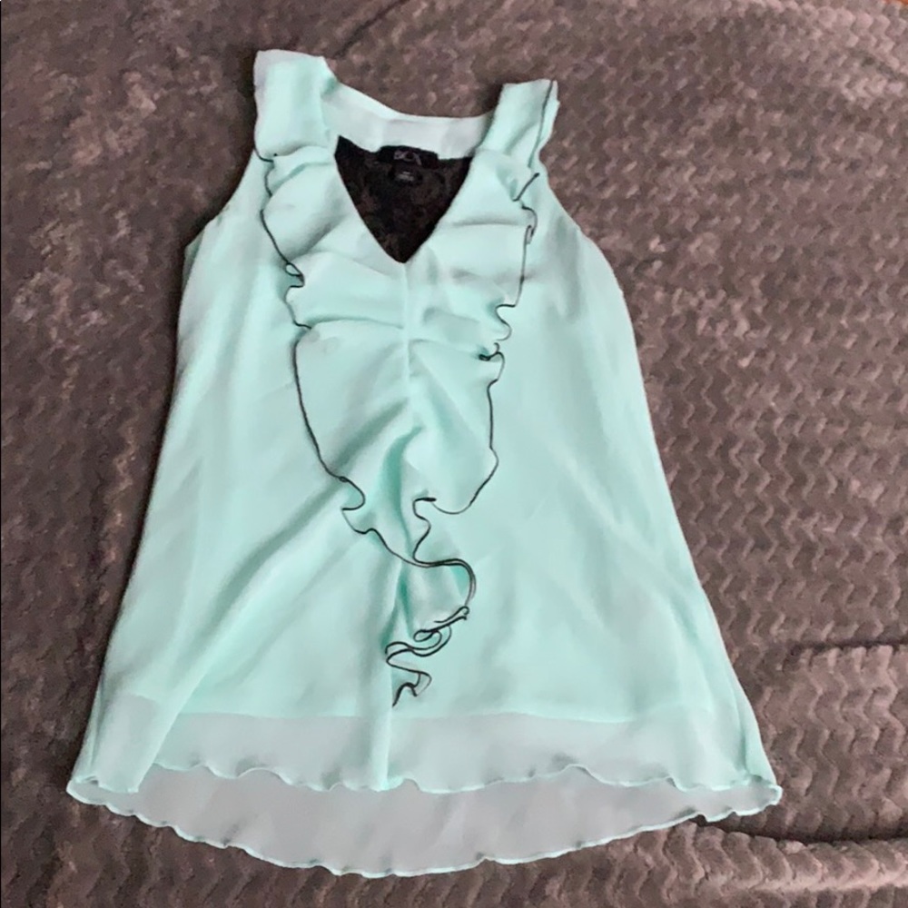 5/25 💜 BCX Mint green top